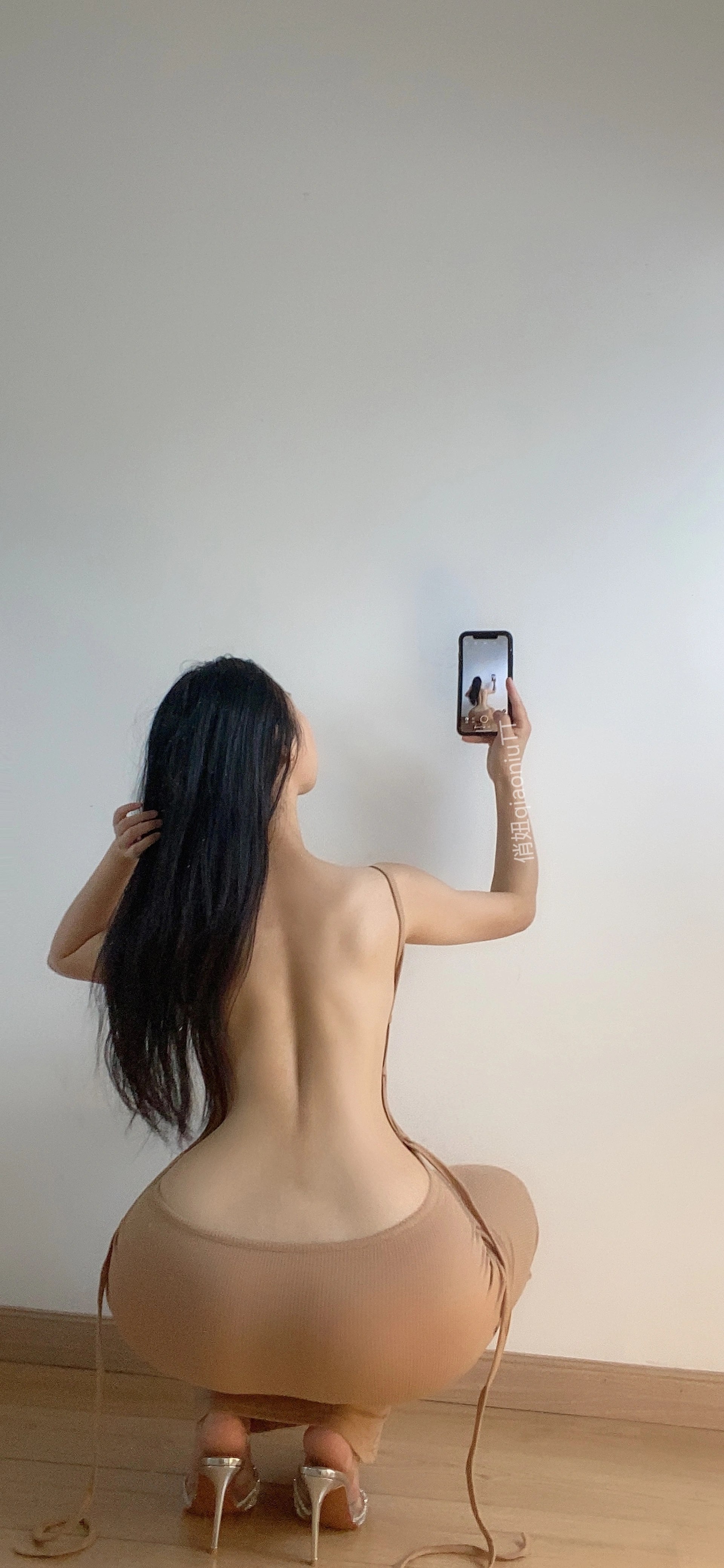 俏妞qiaoniuTT – NO.039 露背连衣裙 2